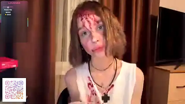 Snapshot of TerrellSroufe chatting on 10/31/25, 07:37 TerrellSroufe online show from 10/31/25, 07:37