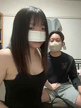 Snapshot of CoYu-528 chatting on 11/02/25, 02:03 CoYu-528 online show from 11/02/25, 02:03