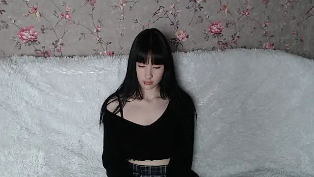 Snapshot of NaemiiBlush chatting on 04/14/26, 03:40 NaemiiBlush online show from 04/14/26, 03:40