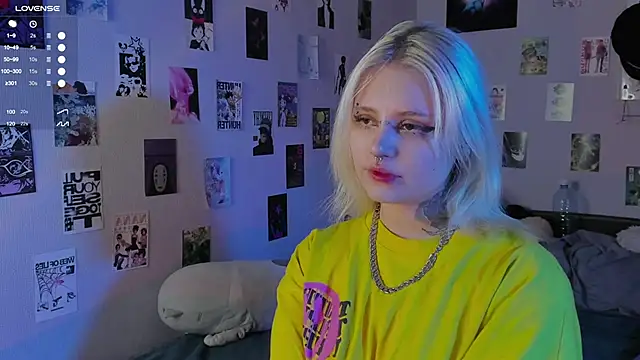 Snapshot of bixxxiz chatting on 11/10/25, 10:58 bixxxiz online show from 11/10/25, 10:58