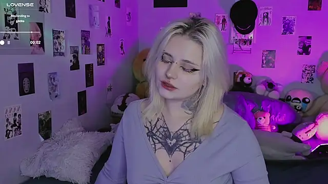 Snapshot of bixxxiz chatting on 11/20/25, 10:48 bixxxiz online show from 11/20/25, 10:48