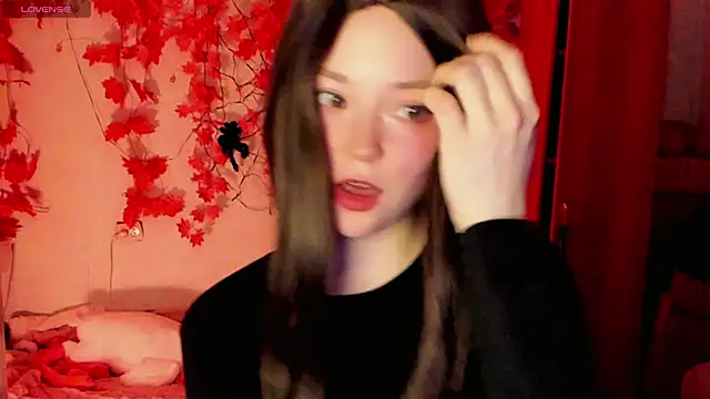 Snapshot of HoneyDazzle chatting on 10/05/25, 07:45 HoneyDazzle online show from 10/05/25, 07:45