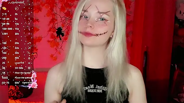 Snapshot of HoneyDazzle chatting on 10/26/25, 06:47 HoneyDazzle online show from 10/26/25, 06:47