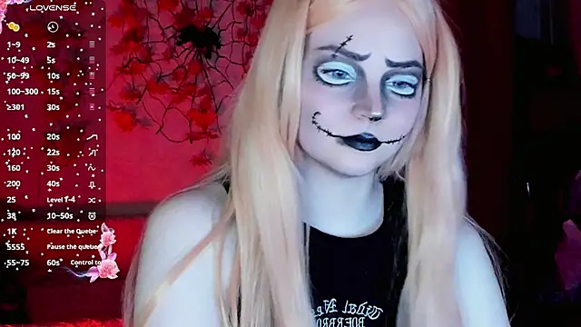 Snapshot of HoneyDazzle chatting on 10/31/25, 08:54 HoneyDazzle online show from 10/31/25, 08:54