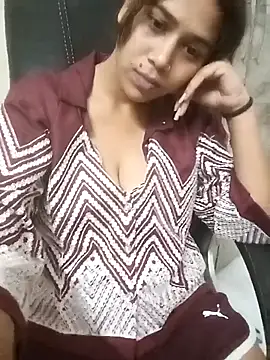 Snapshot of kudi_sexy chatting on 10/08/25, 02:47 kudi sexy online show from 10/08/25, 02:47