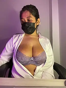 Monica  Bellucci   online show from 06/21/26, 03:25