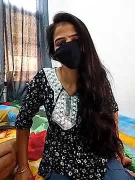 Snapshot of Aarzoo_Arman chatting on 10/25/25, 02:30 Aarzoo Arman online show from 10/25/25, 02:30