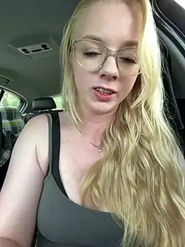 LinaLeana online show from 07/21/26, 10:28