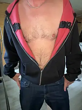 Snapshot of smkbustr chatting on 10/12/25, 09:14 smkbustr online show from 10/12/25, 09:14