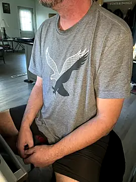 Snapshot of smkbustr chatting on 10/29/25, 08:21 smkbustr online show from 10/29/25, 08:21