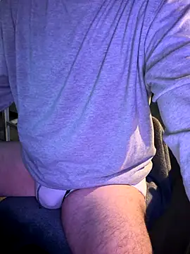 Snapshot of smkbustr chatting on 11/16/25, 09:20 smkbustr online show from 11/16/25, 09:20