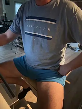 Snapshot of smkbustr chatting on 11/27/25, 09:06 smkbustr online show from 11/27/25, 09:06