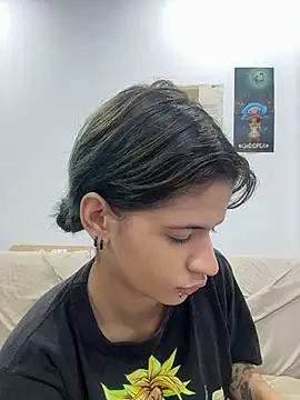 sukulaurens online show from 07/10/26, 03:44
