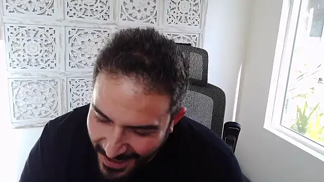 Snapshot of socal_streamer chatting on 10/22/25, 10:20 socal streamer online show from 10/22/25, 10:20