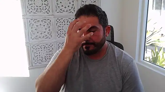 Snapshot of socal_streamer chatting on 10/24/25, 11:01 socal streamer online show from 10/24/25, 11:01