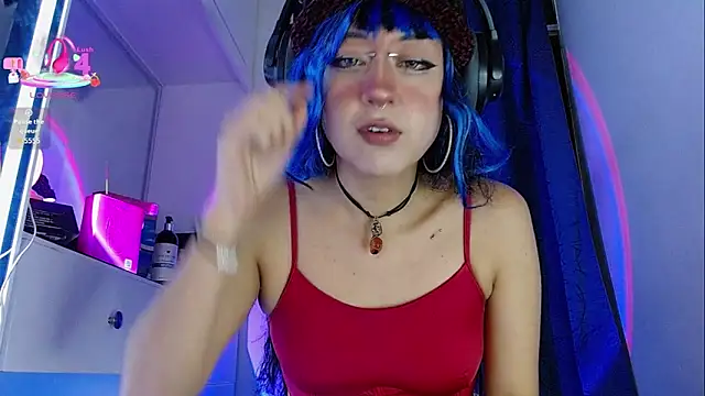 Snapshot of zora_blue777 chatting on 11/28/25, 07:11 zora blue777 online show from 11/28/25, 07:11