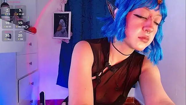 Snapshot of zora_blue777 chatting on 12/04/25, 11:57 zora blue777 online show from 12/04/25, 11:57