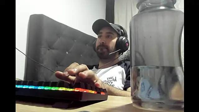 coolfriki online show from 05/03/26, 11:11