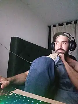 coolfriki online show from 05/14/26, 01:01