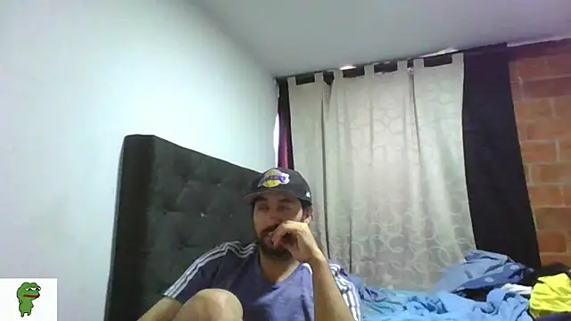 coolfriki online show from 07/04/26, 03:18