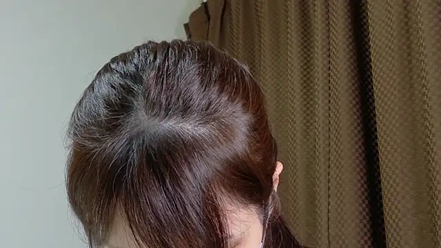 Snapshot of mio_k1 chatting on 10/22/25, 01:11 mio k1 online show from 10/22/25, 01:11