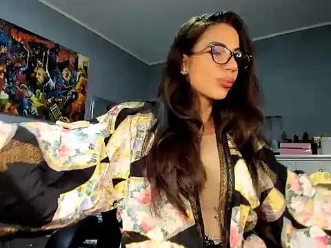 Snapshot of Alesyamuscledoll@xh chatting on 11/09/25, 07:23 Alesyamuscledollxh online show from 11/09/25, 07:23