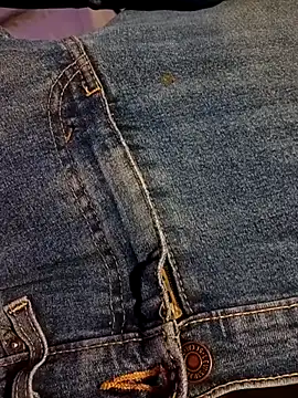 Snapshot of MRDXXX12 chatting on 10/10/25, 03:22 MRDXXX12 online show from 10/10/25, 03:22