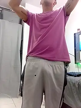 Snapshot of MRDXXX12 chatting on 10/16/25, 10:22 MRDXXX12 online show from 10/16/25, 10:22