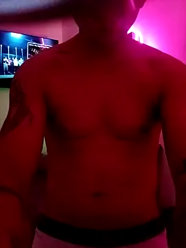 Snapshot of MRDXXX12 chatting on 10/17/25, 06:32 MRDXXX12 online show from 10/17/25, 06:32