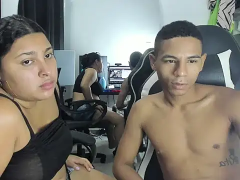 Snapshot of Baby_Latin chatting on 11/13/25, 03:38 Baby Latin online show from 11/13/25, 03:38