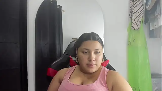 Snapshot of Baby_Latin chatting on 11/30/25, 07:29 Baby Latin online show from 11/30/25, 07:29