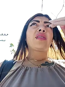 Snapshot of Saray_1-2 chatting on 10/23/25, 03:00 Saray 1-2 online show from 10/23/25, 03:00