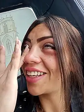 Snapshot of Saray_1-2 chatting on 10/30/25, 02:40 Saray 1-2 online show from 10/30/25, 02:40