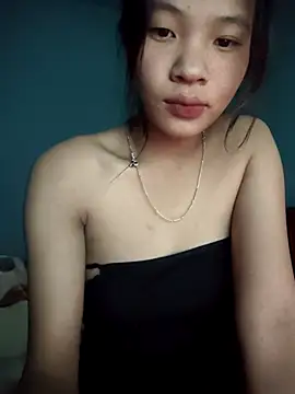 Snapshot of LeyLya chatting on 11/15/25, 07:38 LeyLya online show from 11/15/25, 07:38