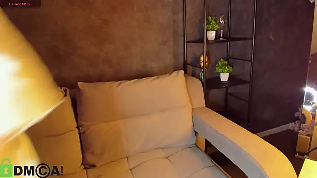 Snapshot of Barbara_Mitchel chatting on 10/21/25, 01:06 Barbara Mitchel online show from 10/21/25, 01:06