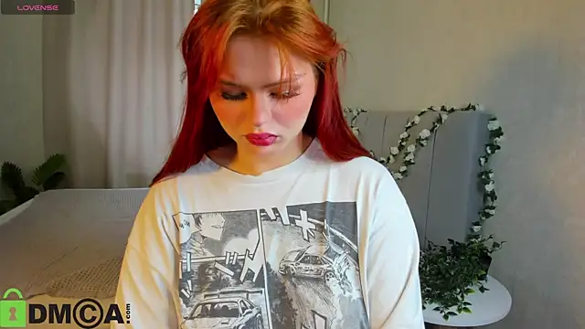 Snapshot of Barbara_Mitchel chatting on 10/28/25, 05:33 Barbara Mitchel online show from 10/28/25, 05:33