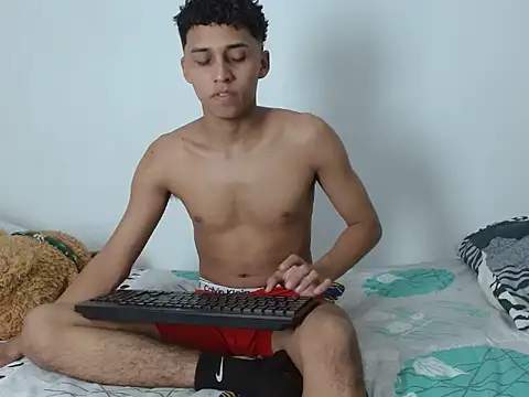 deivy skinny01 online show from 12/15/25, 05:23