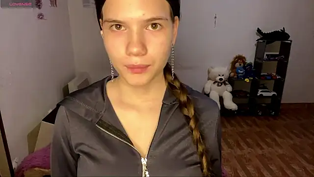 AlmetaBradicich online show from 11/11/25, 04:29