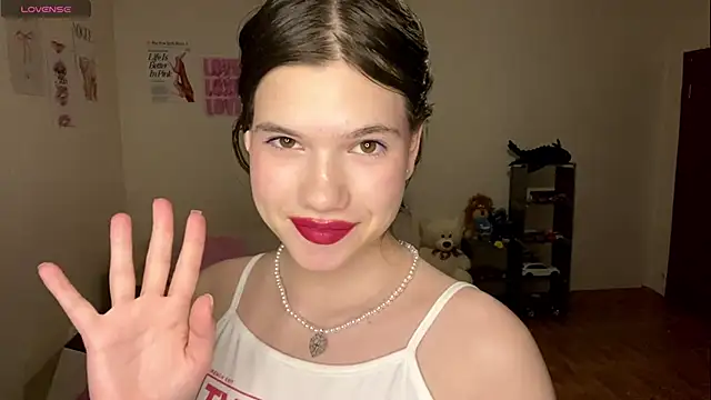 AlmetaBradicich online show from 11/12/25, 03:23