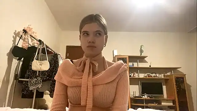 AlmetaBradicich online show from 12/04/25, 03:54