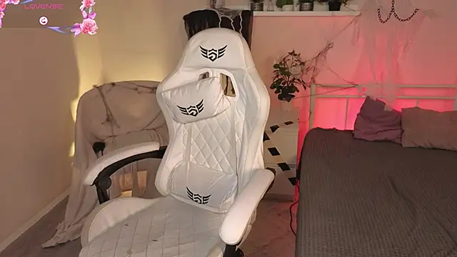 Snapshot of ocean_pleasure chatting on 10/23/25, 09:46 ocean pleasure online show from 10/23/25, 09:46