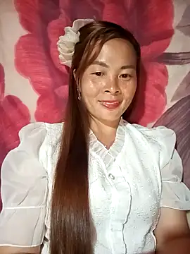 Snapshot of lucky774- chatting on 10/07/25, 11:29 lucky774- online show from 10/07/25, 11:29