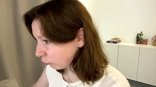 TamekiaSamii online show from 11/17/25, 07:03