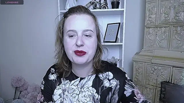 HelenFl online show from 10/23/25, 07:07