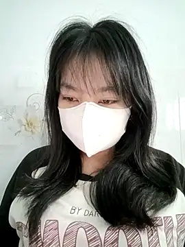 Snapshot of Xuka203 chatting on 10/19/25, 04:46 Xuka203 online show from 10/19/25, 04:46