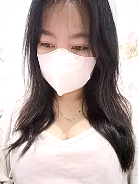 Snapshot of Xuka203 chatting on 10/28/25, 06:50 Xuka203 online show from 10/28/25, 06:50