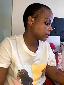 Snapshot of BlackPearlsa chatting on 11/30/25, 11:03 BlackPearlsa online show from 11/30/25, 11:03