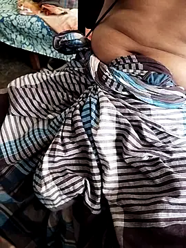 Snapshot of TanjiroCamadoo chatting on 10/13/25, 06:13 TanjiroCamadoo online show from 10/13/25, 06:13