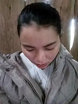 kun-love online show from 11/18/25, 12:49