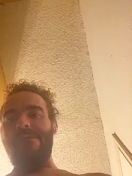 Snapshot of LumpaCoal chatting on 10/25/25, 11:51 LumpaCoal online show from 10/25/25, 11:51